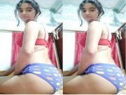 E-CUTE DESI GIRL SHOWS HER NUDE BODY ON VC PART 1